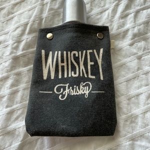 Tote+Able Whisky Flask Canvas